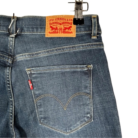 LEVI’S Rolled Cuff Bermuda Shorts - Picture 6 of 12